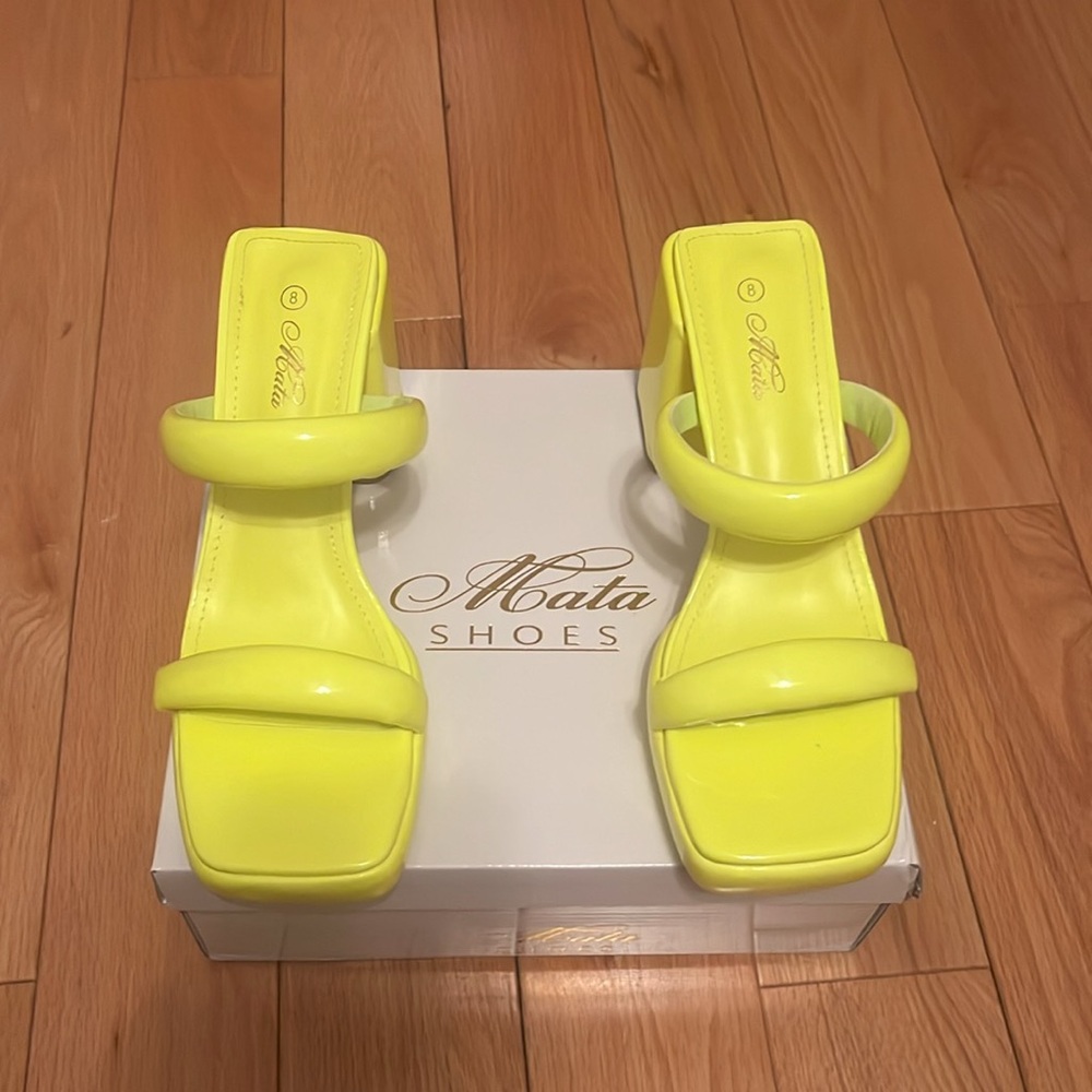 Neon yellow Mata Shoes - Picture 2 of 7